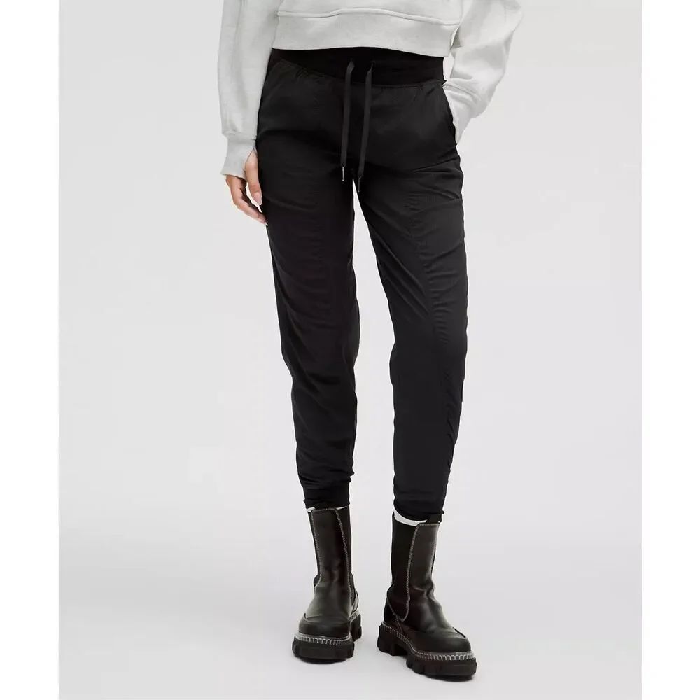 Lululemon Dance Studio Mid-Rise Jogger Full Length size 8 athleisure stretch bla